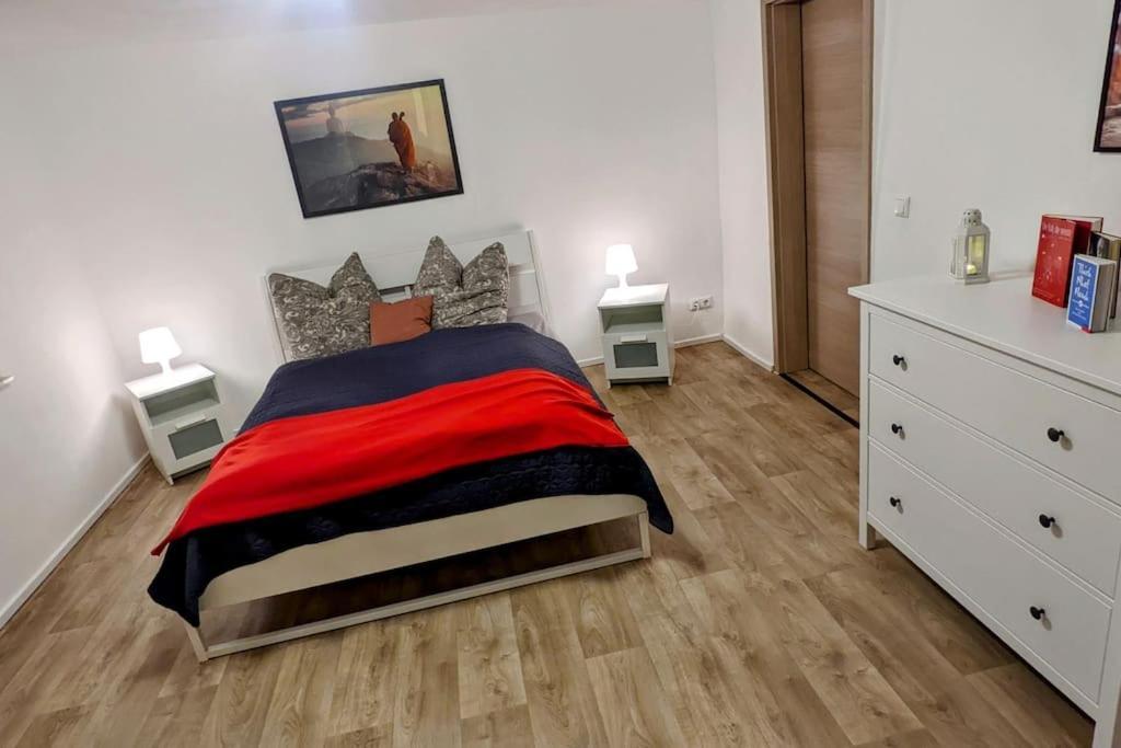 Apartment Im Lehm-fachwerkhaus Mit 3 Einzelnen Schlafzimmern Je Mit Tv