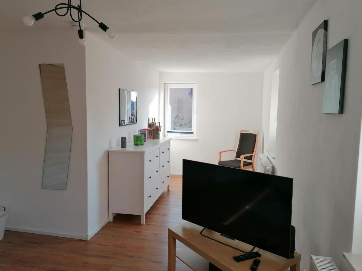 Apartment Im Lehm-fachwerkhaus Mit 3 Einzelnen Schlafzimmern Je Mit Tv Erfurt