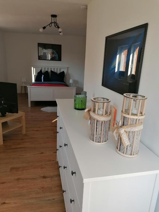 Im Lehm-fachwerkhaus Mit 3 Einzelnen Schlafzimmern Je Mit Tv *